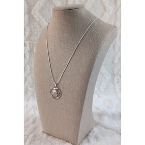 Thailand 925 Sterling Silver Mother of Pearl Modernist Circle Pendant Necklace